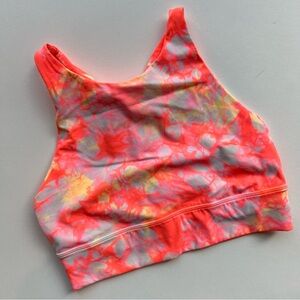 Lululemon Energy Bra High Neck Long Line Shibori | Sz 8 |
White Grapefruit